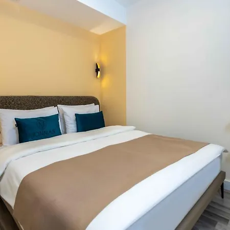 Apartament Monnas