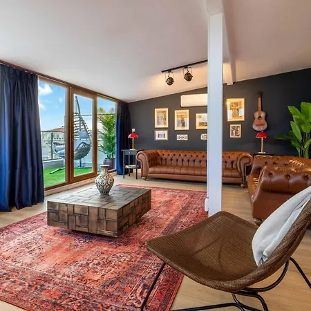 Apartament Monnas *
