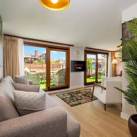 Monnas Apartament *
