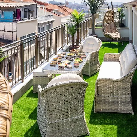 Monnas Apartament *