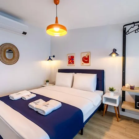 Apartament Monnas *