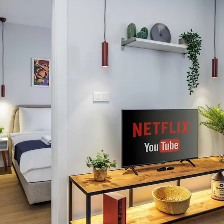 Apartament Monnas *