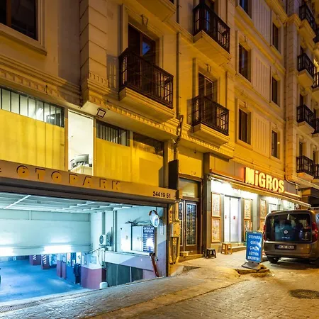 Monnas Apartment